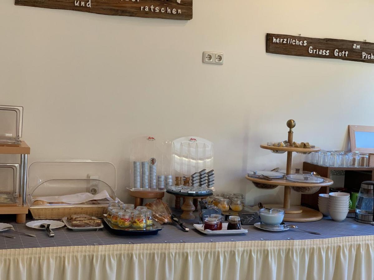 Pension Pichlerhof Stall ภายนอก รูปภาพ