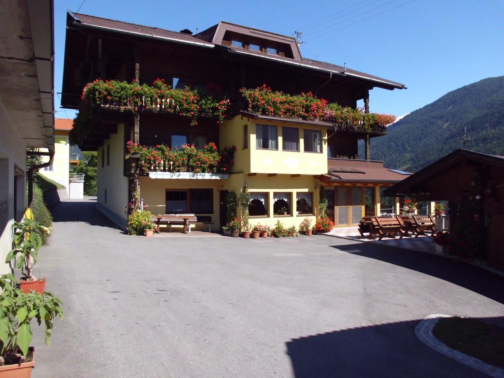 Pension Pichlerhof Stall ภายนอก รูปภาพ